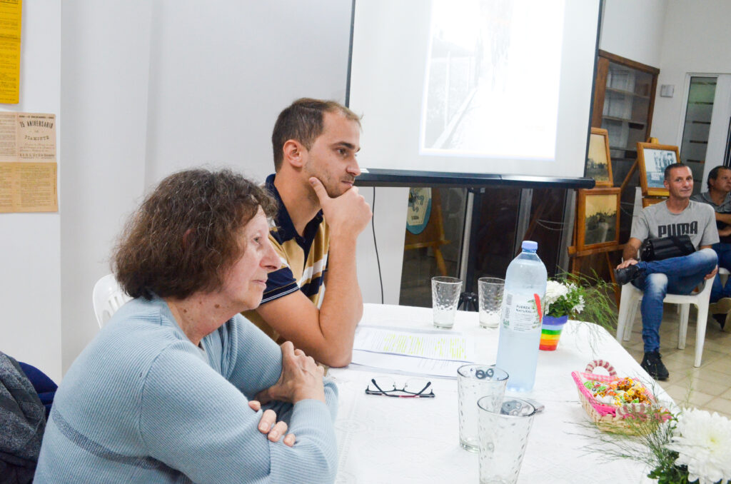 Se realizó el conversatorio “El reencuentro con nuestra historia”